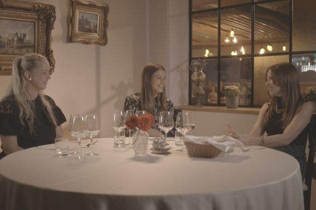 VIP večerja z Nino Pušlar