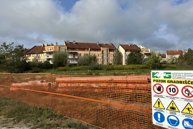 Naselje Sončni dvori v Brezju pri Grosupljem.