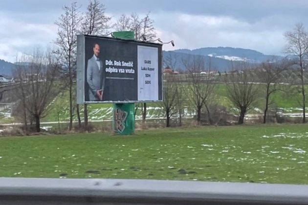 rok snežič, reklamni pano.jpeg