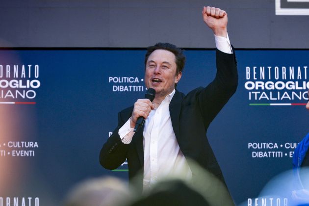 Najbogatejši Zemljan Elon Musk se je odločil, da bo Zemljanom omogočil novo in po njegovih besedah b