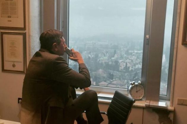 pahor okno red bull.jpg