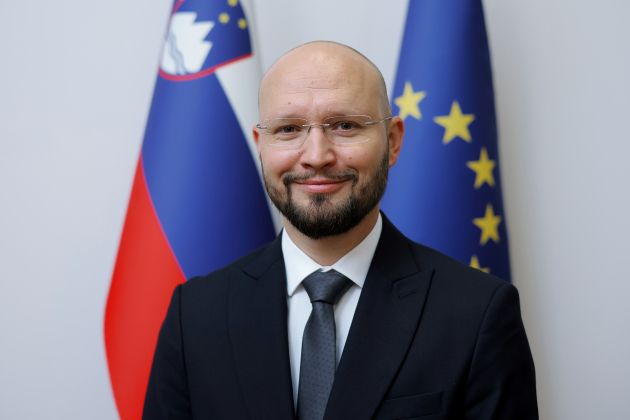 denis kordez vlada.jpg