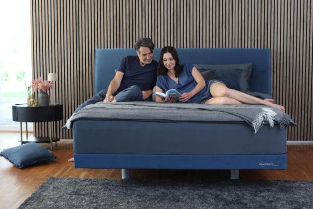 boxspring postelja line.jpg