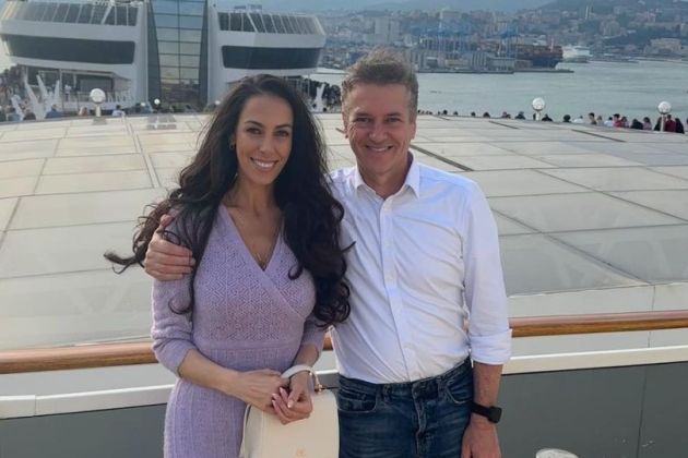 tina gaber robert golob krizarjenje ickoti.jpg