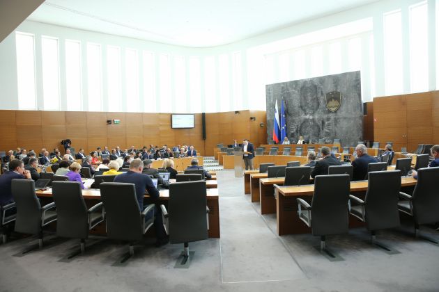 drzavni zbor dz kg.jpg