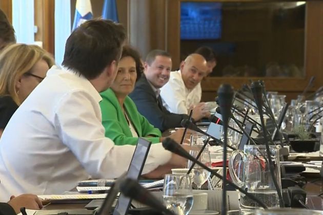 zavbi jansa mahnic.jpg