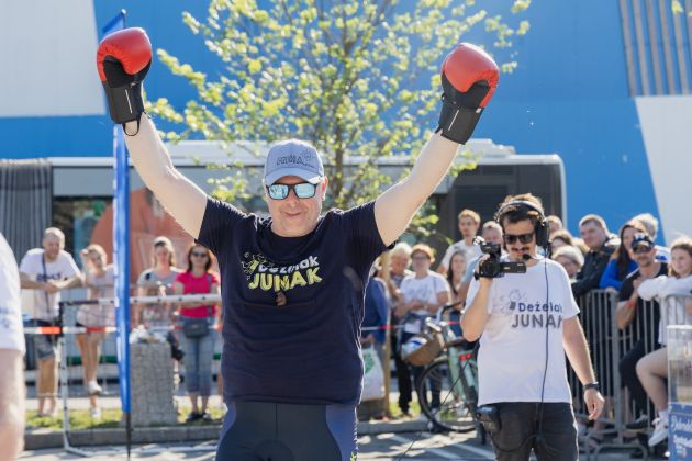 deželak-junak, dekatlon