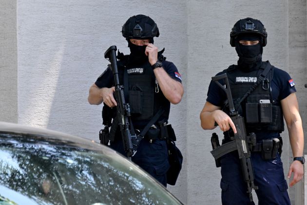 policija srbija pf.jpg