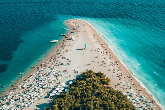 bol brac hrvaska morje plaza pex.jpg