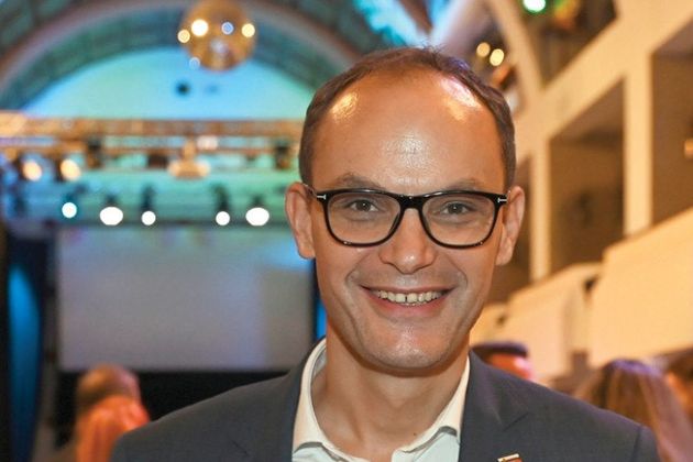 grafika podkast splet.jpg