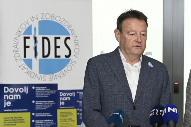 UV-Damjan Polh-sr.jpg