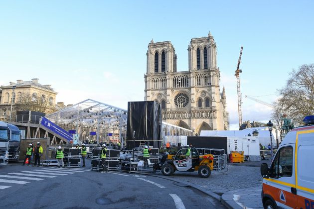 katedrala notre-dame pariz pf.jpg
