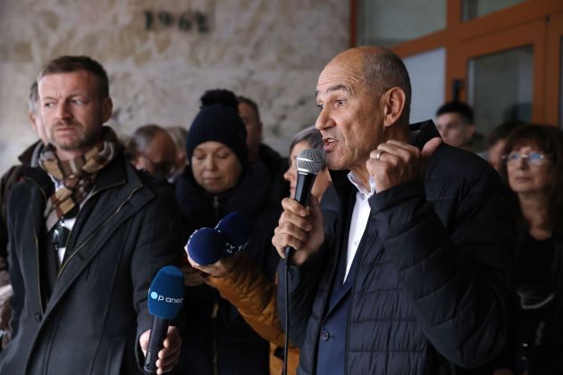 janez jansa celje bobo.JPG