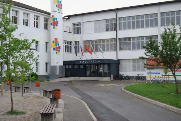 os 8 talcev logatec.jpg