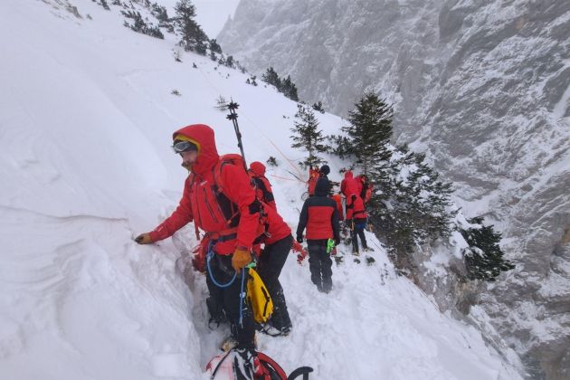 gorski resevalci kotliska grapa.jpg