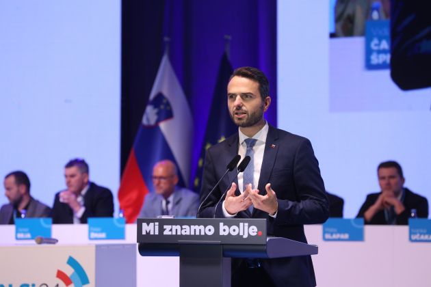 Uv2 matej tonin -pl2.jpg