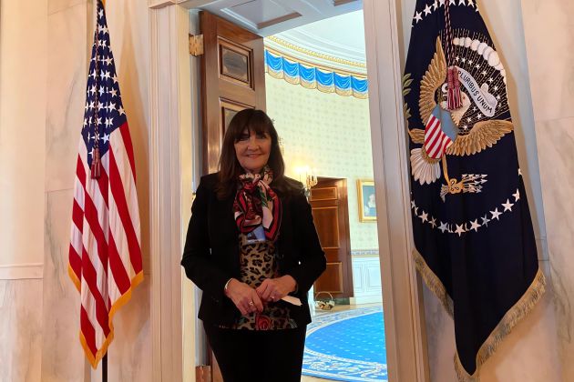 08 metka zorc bela hisa--BiG.jpg