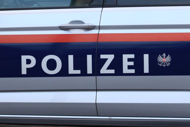 policija avstrija.jpg