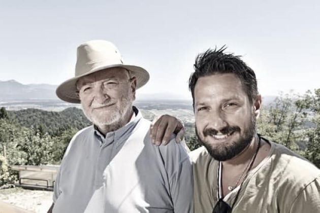 Tomaž je bil oče pevca Jerneja Tozona.