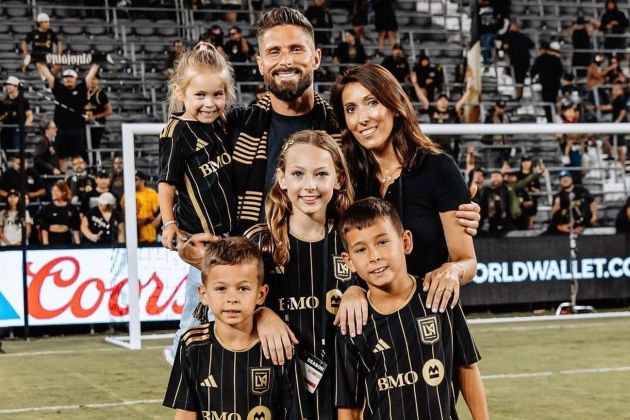 olivier giroud druzina.jpg