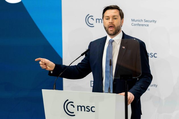 UV vance profimedia-0963887351.jpg