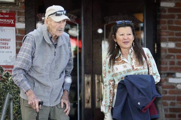 Gene Hackman Betsy Arakawa.jpg