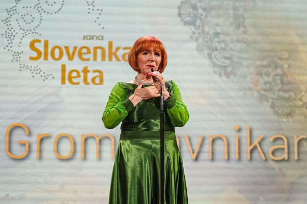 Jolanda Grom Ravnikar.jpg
