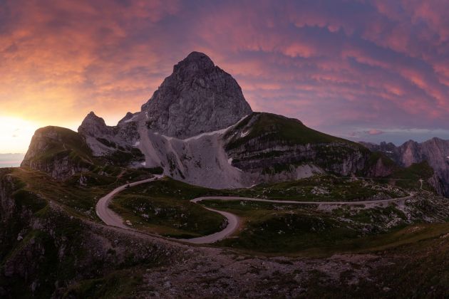 mangartsko sedlo julijske alpe.jpg