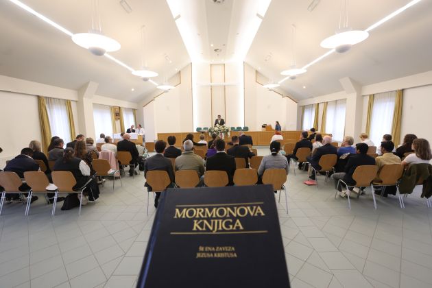 UV-mormonska masa-pl.JPG