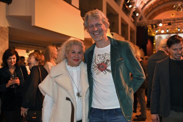 PERISKOP stojan ros Saso Radej.jpg