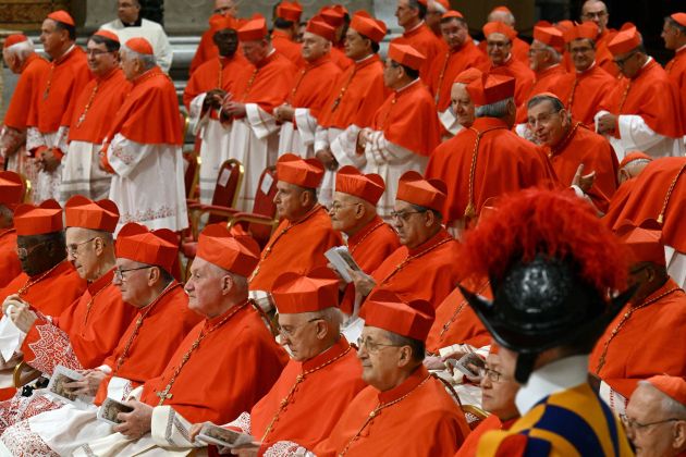 kardinali vatikan.jpg
