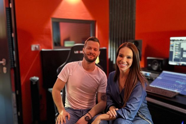 Martina Švab in Martin Žunec prvič skupaj na CMC festivalu v Vodicah! A zaročenka seveda ni Martina!