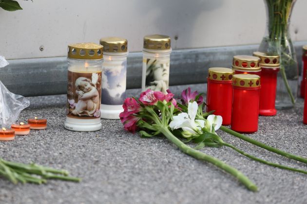 svece roze gradec.jpg