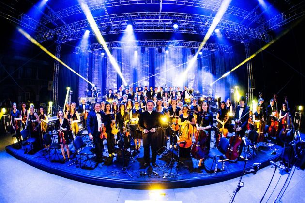 orkester Cantabile Križanke 2019, foto Marko Alpner.jpg