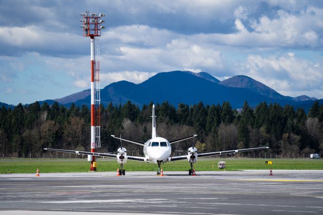 letalisce brnik jozeta pucnika.jpg