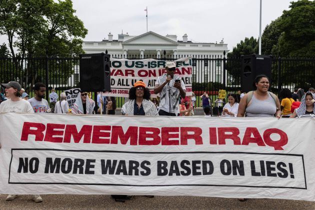 protest bela hisa iran.jpg