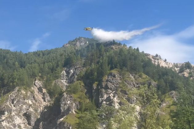 pozar zerjav gasenje.jpg