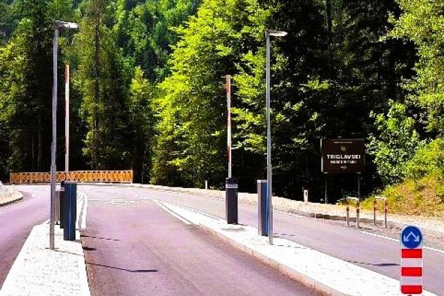 vrsic zapornice cesta.jpg