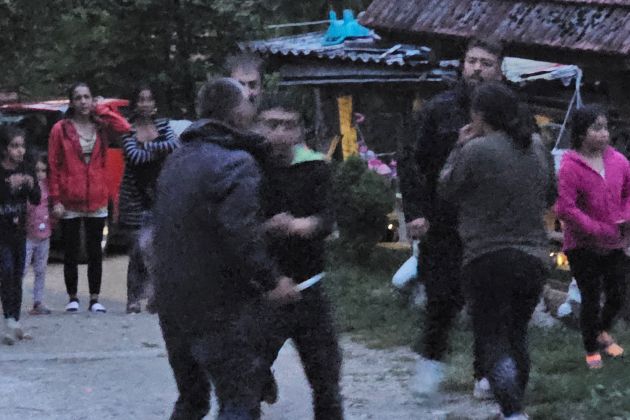 stranska vas romi napad.jpg