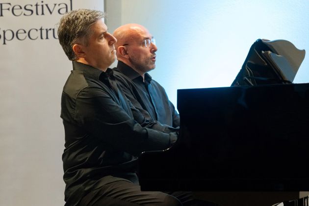 Klavirski Duo Schiavo-Marchegiani Foto Domen Pal.jpg