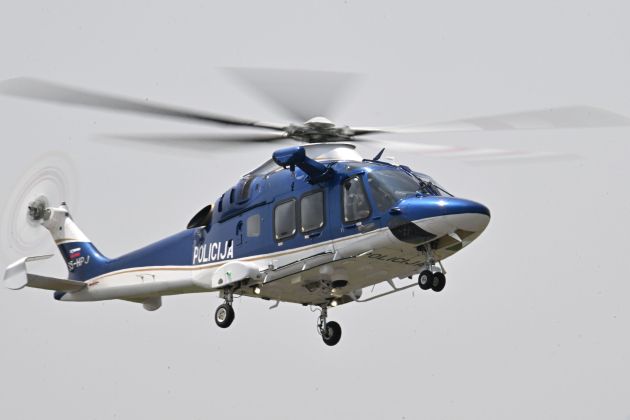 helikopter policija bobo.JPG