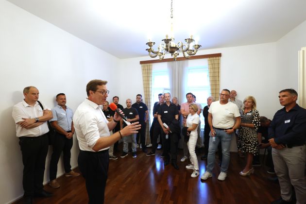 UV prebilic Robert Balen.jpg