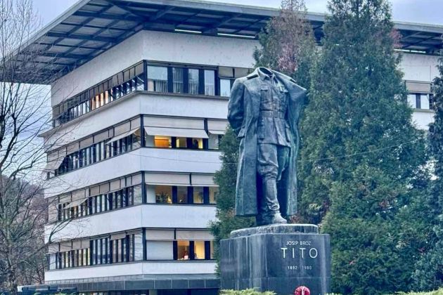 kip tito obglavljen.jpg