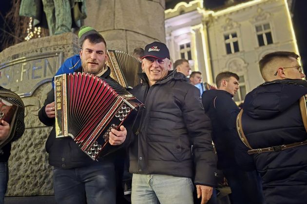 silvo mesojedec harmonikarji.jpg