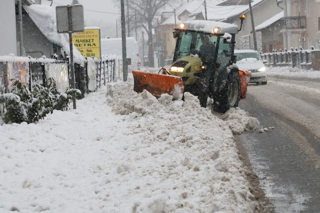 sneg pluzenje maribor.jpg