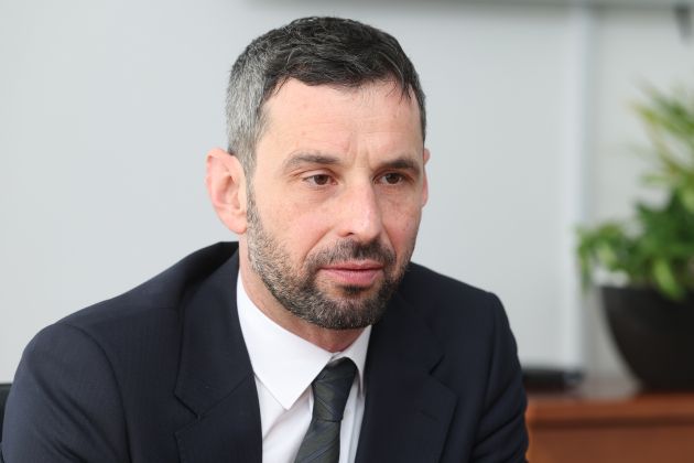 I-peter grum-pl004.JPG