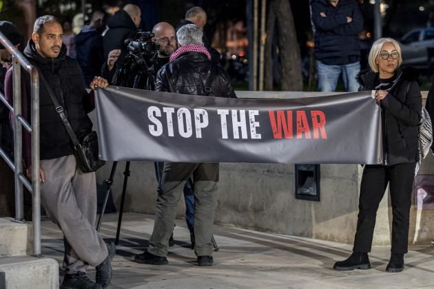 ciper protest vojna.jpg