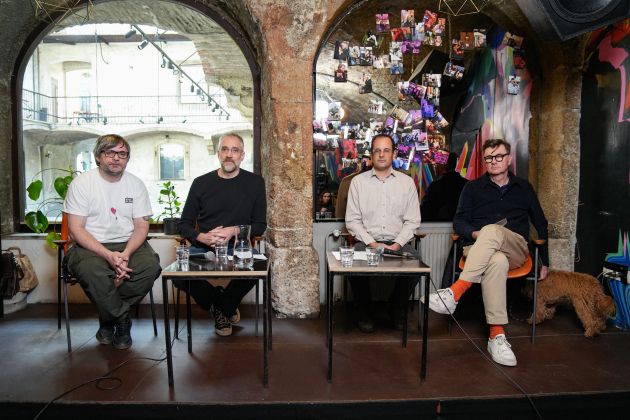 black cube pismo intelektualci.jpg