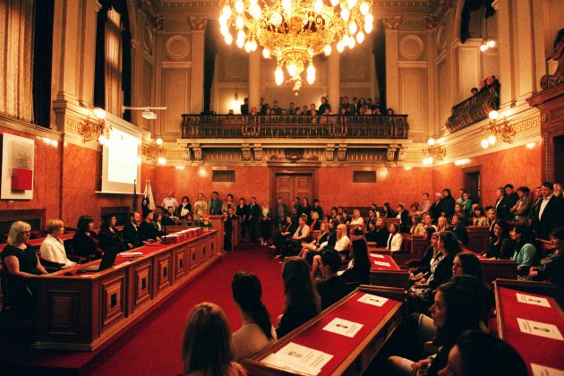 UV univerza podelitev diplom BOBO.jpg