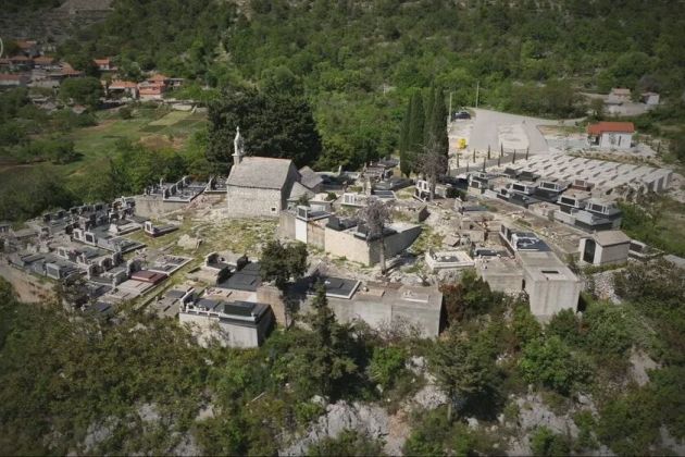 pokopalisce mitlo marina trogir.jpg